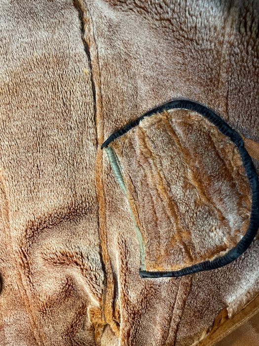 Жіноча дублянка з натуральним хутром тепла з капюшоном кишенями