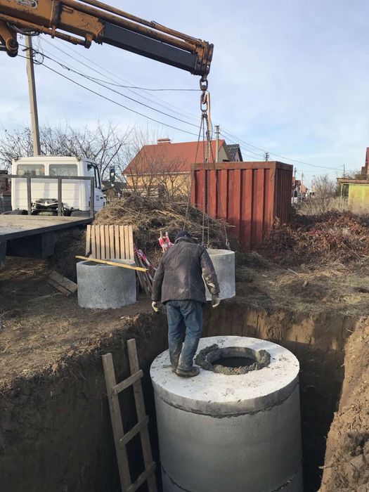 Бетонні кільця Продаж Доставка Встановлення