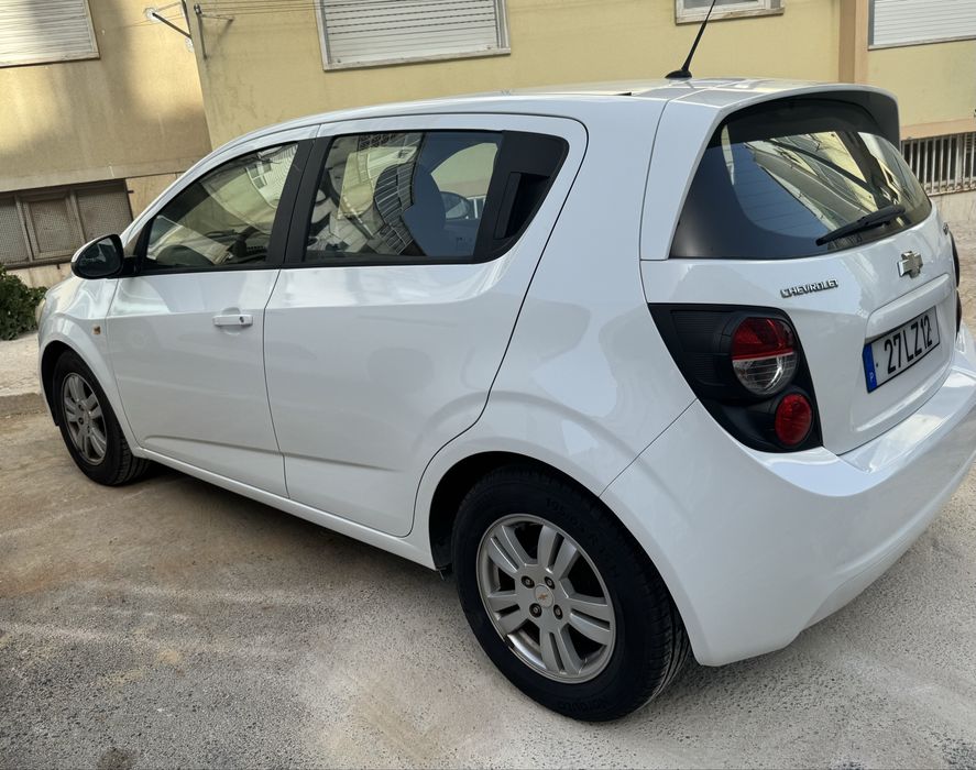 Chevrolet aveo 2011