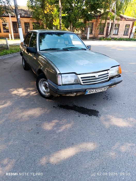 Opel Ascona 1.6i