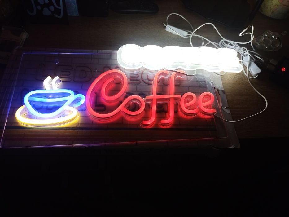 Лед вивіска рекламна  Coffee.