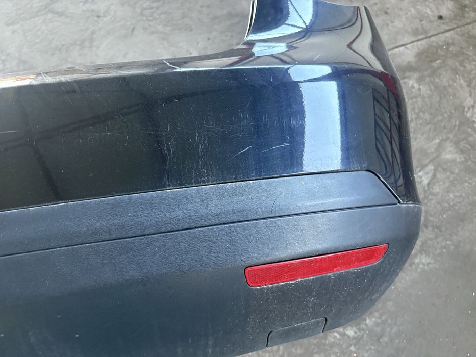 Zderzak  tyl Vw Jetta V
