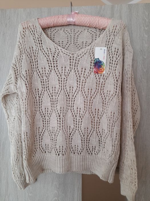 Beżowy sweter sweterek ażurkowy nowy