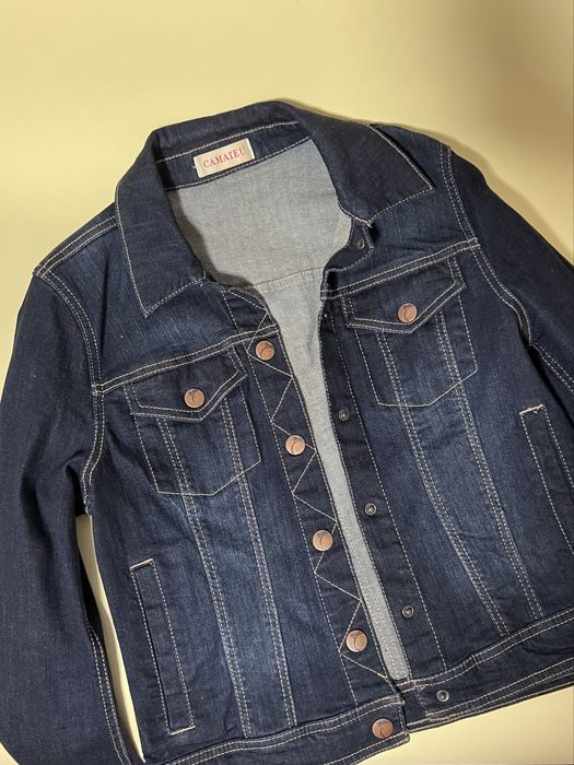 Піджаки джинсові в гарному стані.