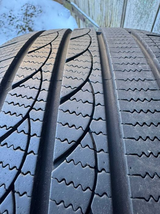 Komplet opon zimowych 4x 225/45 R18 Tracmax S210