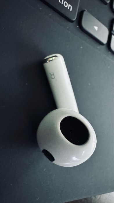 100 % oryginalna prawa słuchawka Apple AirPods 3