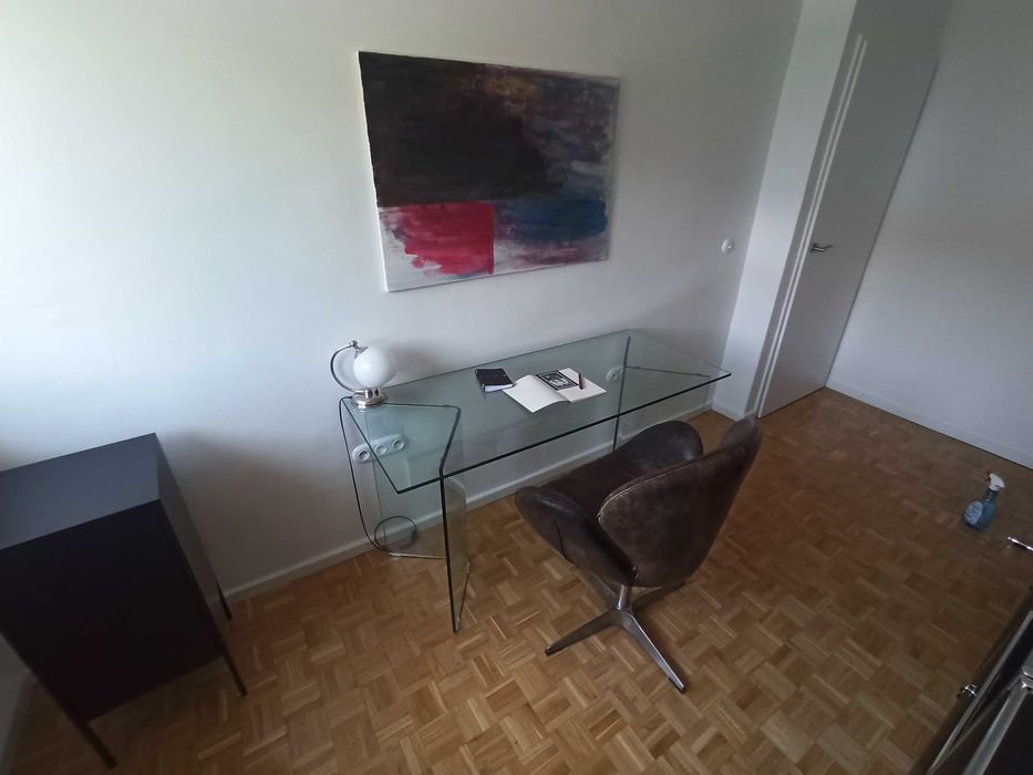 Biurko Szklane CLARISSA – Szkło Hartowane – Stan Idealny!