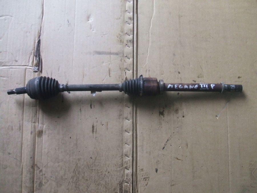 RENAULT MEGANE III SCENIC 1.9dci PÓŁOŚ prawa