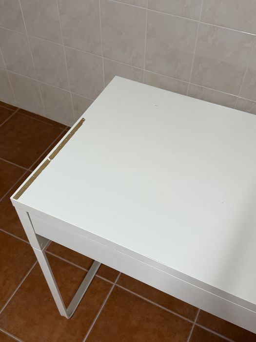 Secretaria “MICKE” IKEA
