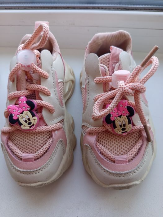 Продам кросівки дитячі