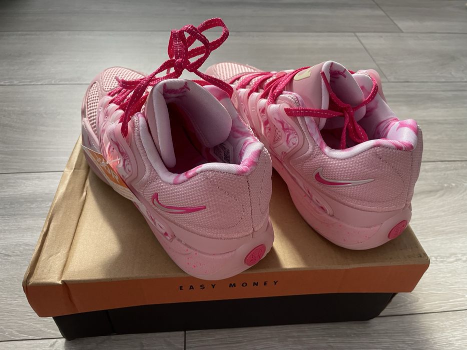 Nike kd18.