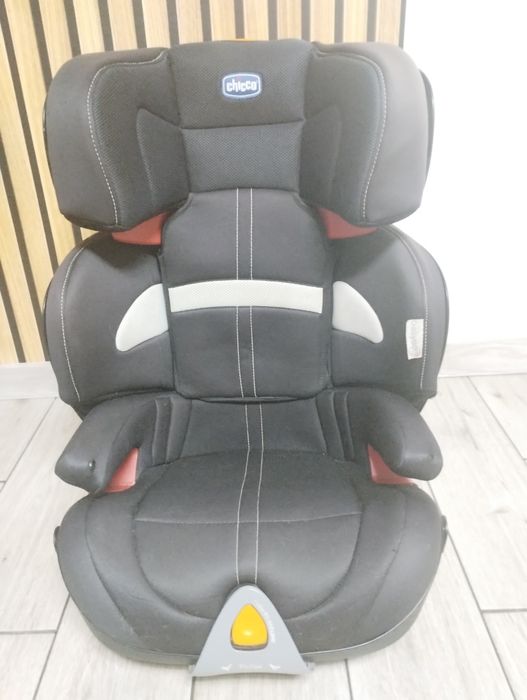 Fotelik Chicco Aristona z ISIFIXEM 15-36kg