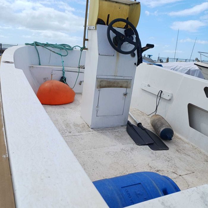 Barco Fibramar 4.8m com atrelado e palometa