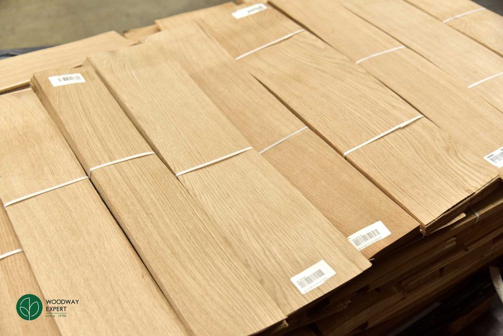 Шпон Дуб (дубовый) струганий товщина: 0,6-2,5 мм А/АВ/В/ВС в наявності