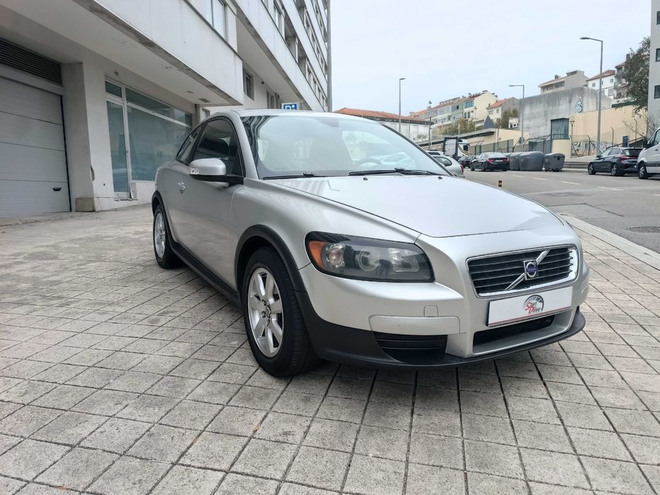 VOLVO C30 1.6d 110cv de 2007/4  iuc barato — photo 2