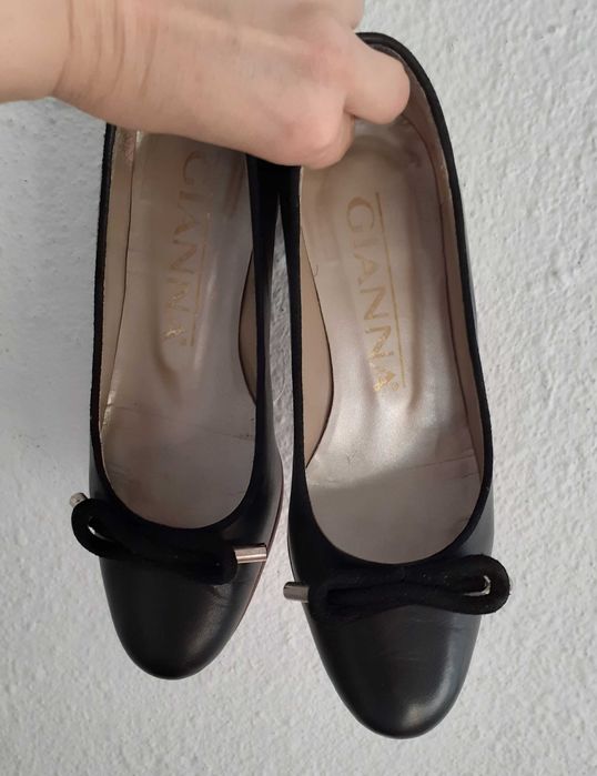 Sapatos salto tipo sabrina pele pretos 36 Gianna