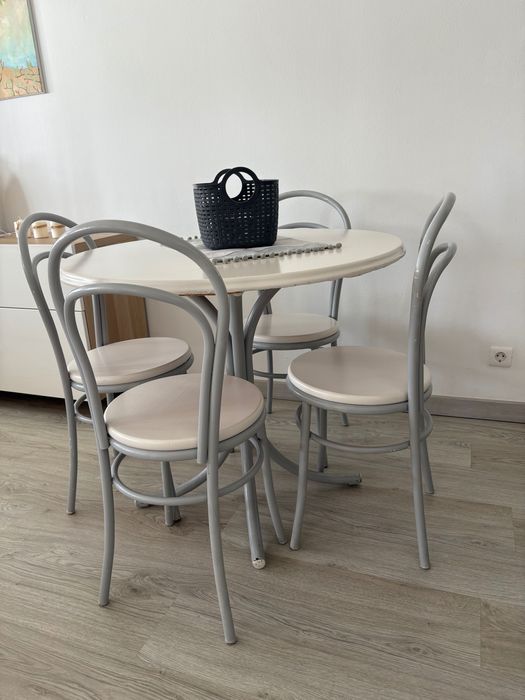 Mesa redonda para cozinha