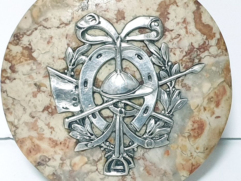 Fantástico antigo pisa papel em mármore e prata-emblemas de Equitação