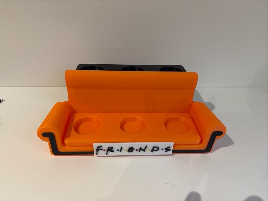 Sofa expositor bonecos Friends McDonalds