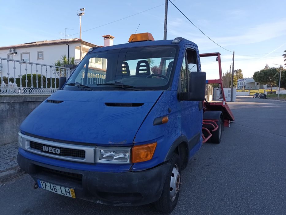 Iveco Daily com Estrado Rebaixável | 5.000 €