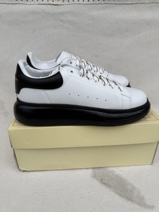 Alexander McQueen 44