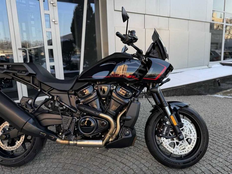 Новий мотоцикл Harley-Davidson Pan America 1250 ST