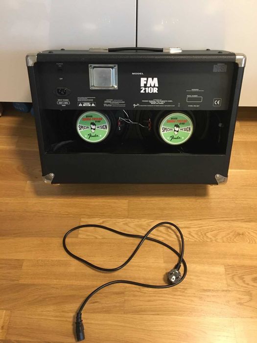 Комбоусилитель  Fender FM210R  65 W, всё работает отлично, есть ВИДЕО