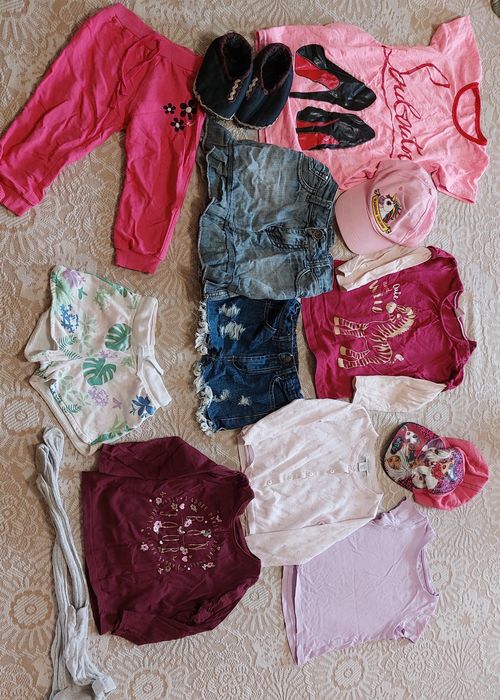 Отдам детскую одежду (р.90-98) и обувь р.23 -24