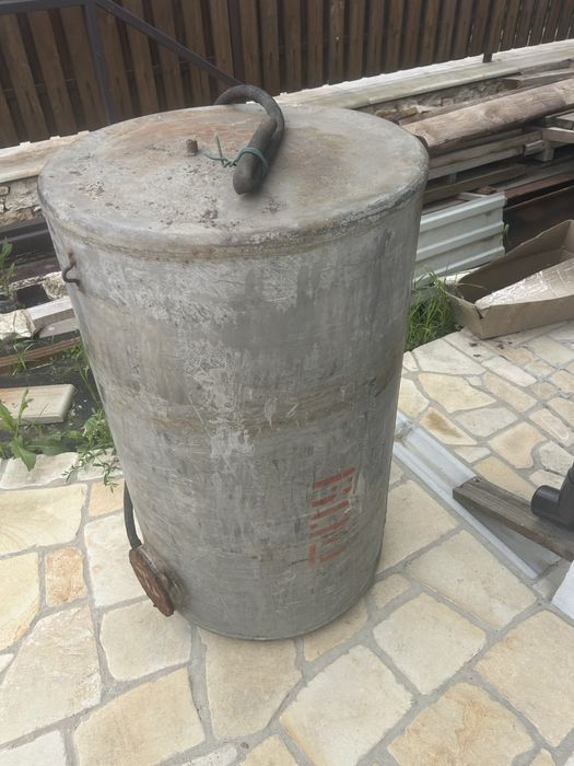 Продам бочку 280 л