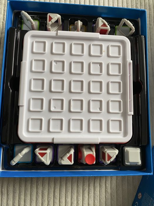 Gra logiczna laser maze