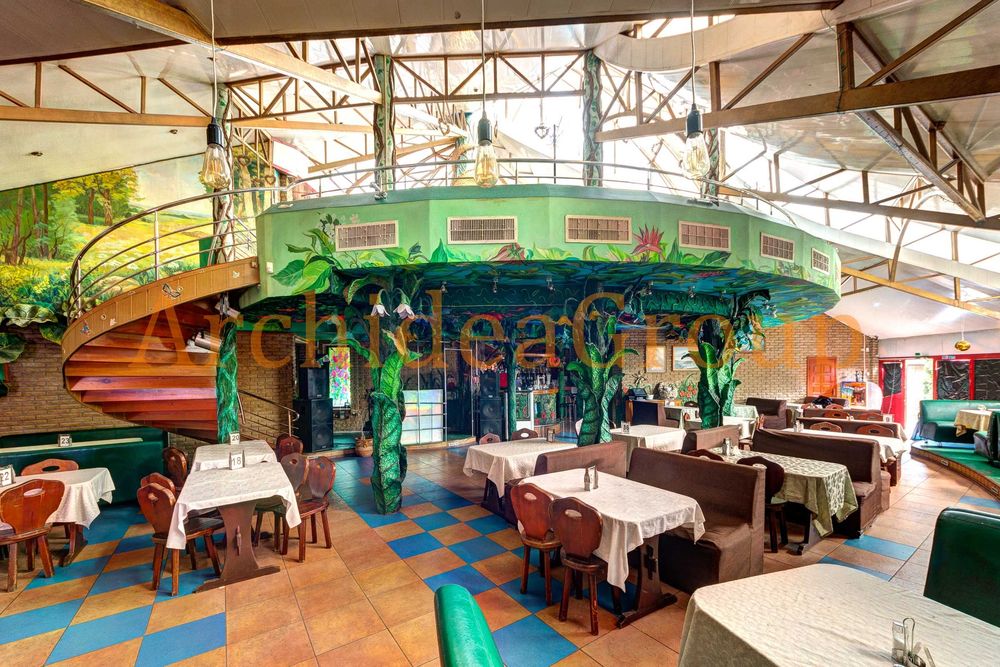 Ресторан 395 м2 з літніми бесідками Гідропарк, супер локація