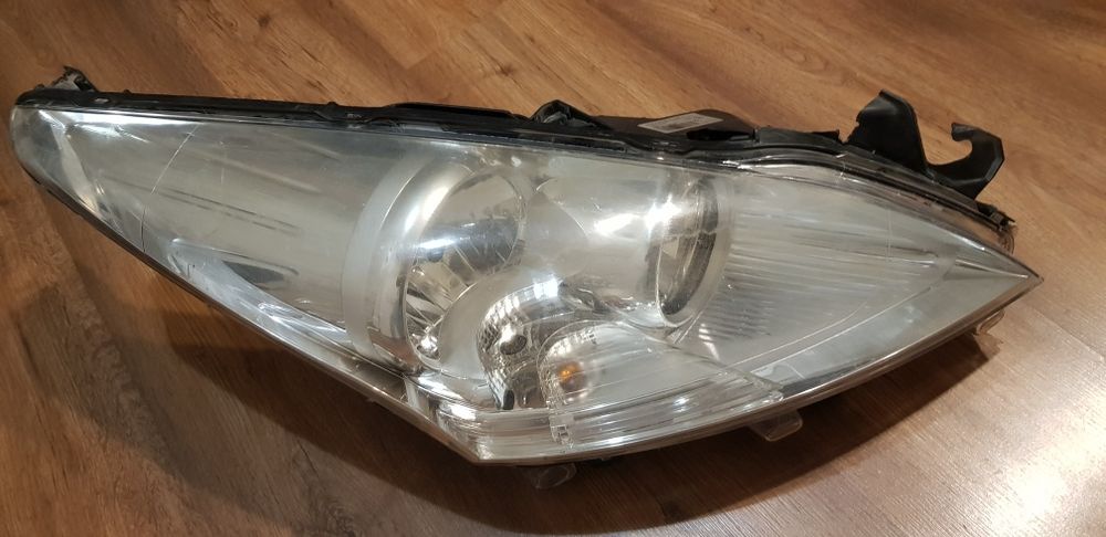 Пежо 3008 фара передняя правая