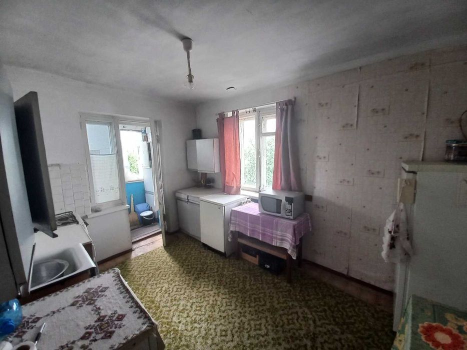 2-х кімнатна квартира с. Сапіжанка