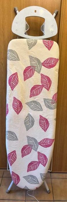 Solidna deska do prasowania z półeczką