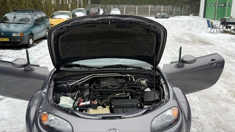 Mazda MX-5 2006r z Niemiec 111tys.km cena 18900zł  Łódź