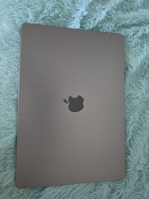 Macbook air M2 15