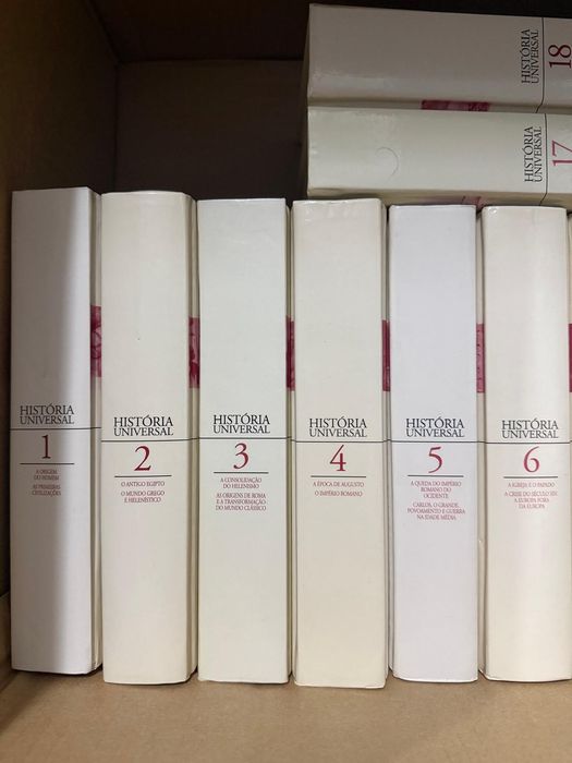 Colecção de 18 livros de História Universal