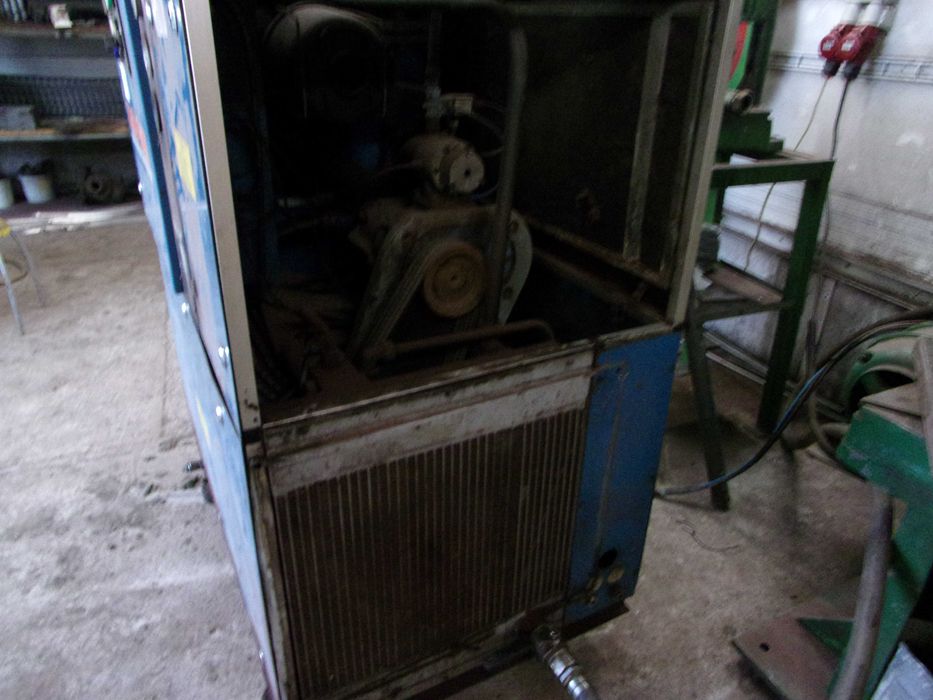 Kompresor śrubowy BOGE VLEX37R-11