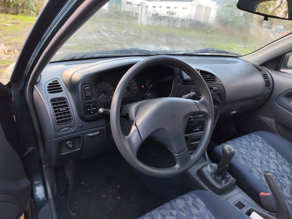 Mitsubishi Colt 1.3 Glx ano 1997 para peças todo o Material disponível