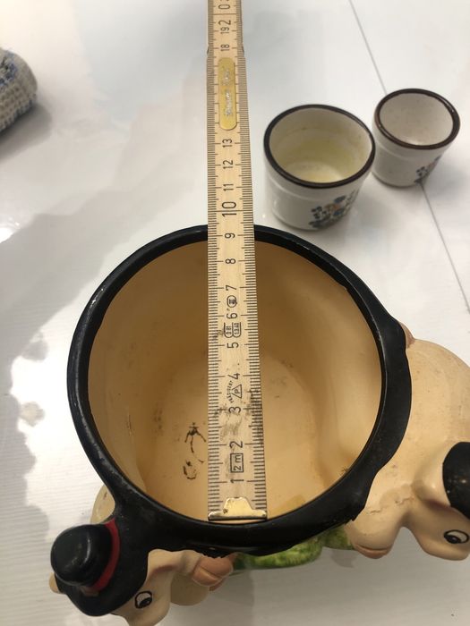 Три маленьки горщики для квітів