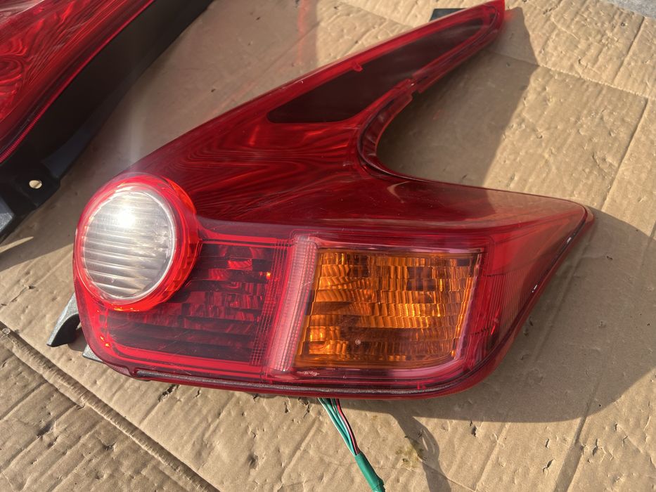 Продам стопи Nissan Juke