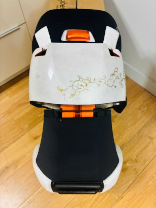 Cybex Solution X (edycja specjalna / wersja Platinum White)