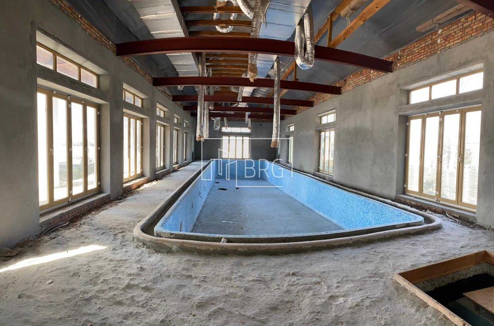 Дом на берегу Стугны 115 соток в соновом лесу Украинка без комиссии