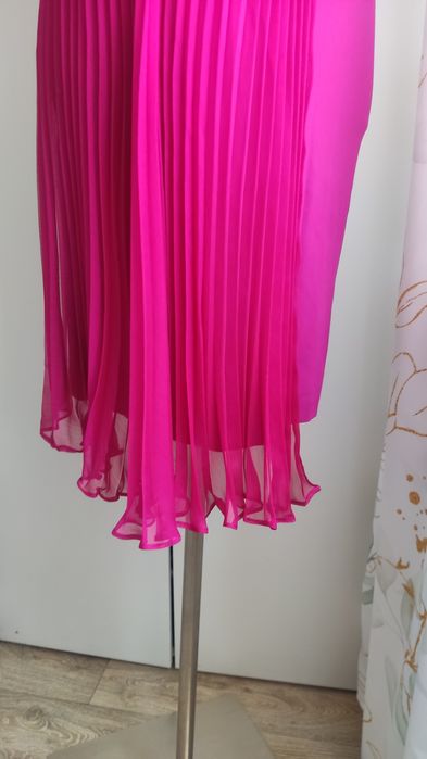 Molton sukienka z plisowanym + błyszczących koralików 36 38