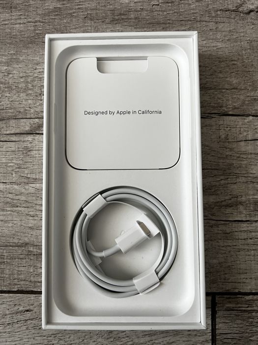 Apple iPhone 11  pojemnosc 64Gb