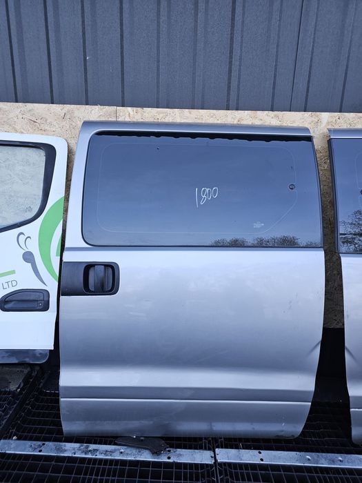 Drzwi lewe boczne hyundai i800
