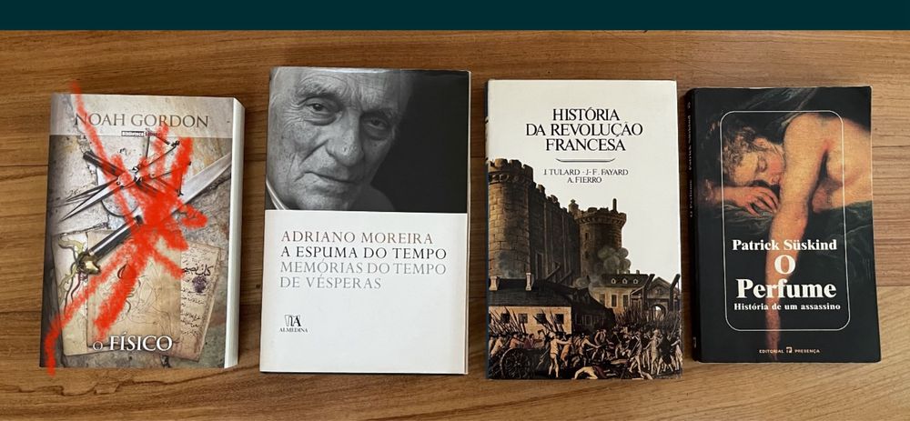 Livros diversos, de 4 a €30, maioria a €5