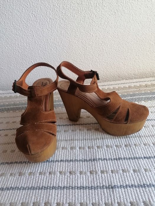 Sandálias marca Tapadas número 36