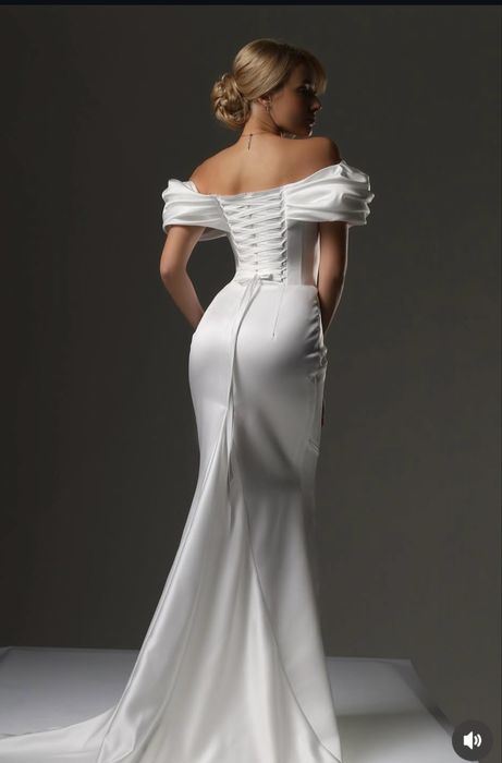 Весільна сукня,плаття рибка