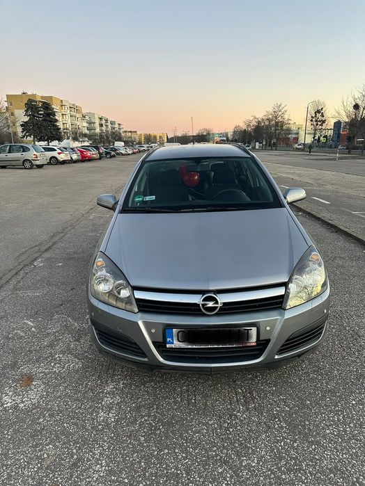 Opel Astra Opel Astra H 1.7CDTI czujniki parkowania,kamera cofania,android auto